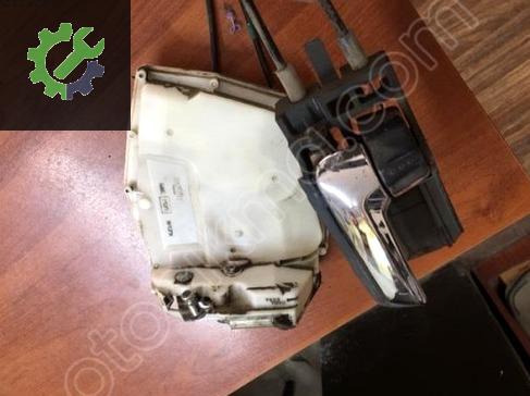Suzuki Swift Sol Arka Kapı Kilidi çıkma parça