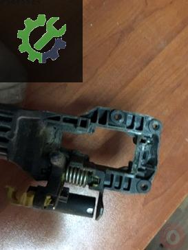 Suzuki Swift Sol Ön Kapı Kolu çıkma parça