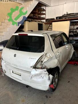 Suzuki Swift Bagaj Kapağı çıkma parça