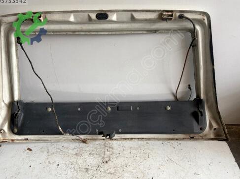 Suzuki Swift Bagaj Kapağı çıkma parça