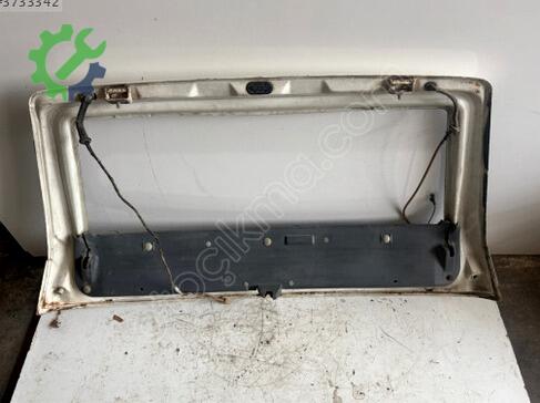 Suzuki Swift Bagaj Kapağı çıkma parça