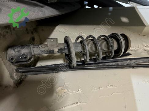 Suzuki SX4 Amortisör çıkma parça