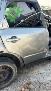 Suzuki sx4 Sağ arka kapı