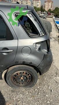 Suzuki SX4 Sol Arka Çamurluk çıkma parça