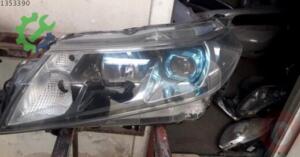 Suzuki vitara 2016 sol mavi mercek far ve tüm çıkma parçalar