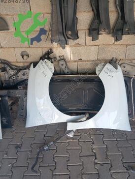 Renault Symbol Sağ Ön Çamurluk çıkma parça