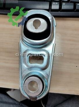 Renault Kadjar Takoz 112383734R çıkma parça