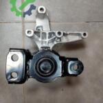 2014 Nissan Qashqai Takoz Çıkma Parça İzmir