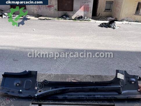 Volkswagen Caddy Ara Bölme Sacı çıkma parça