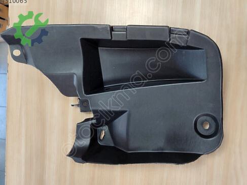Toyota Corolla Davlumbaz 52592-12120 çıkma parça