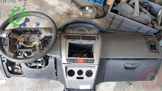 Tata Vista Torpido çıkma parça