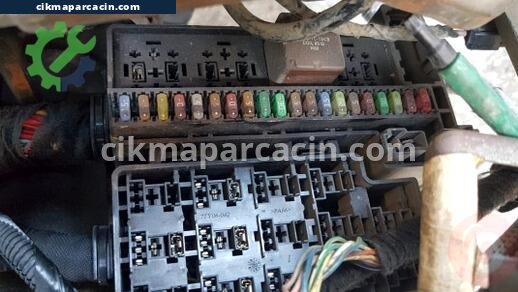 Tata Vista Sigorta Kutusu çıkma parça