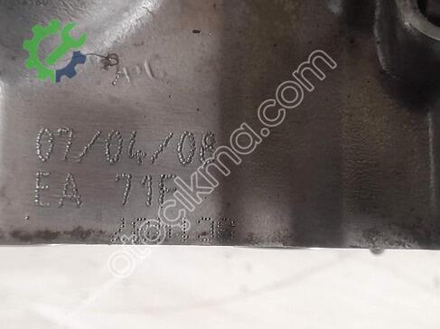 Mitsubishi Maxus Silindir Kapağı çıkma parça