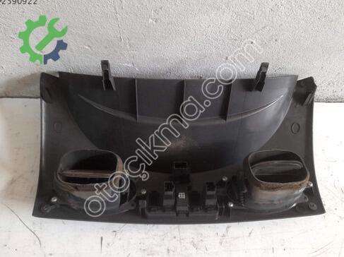 Mitsubishi Maxus Kalorifer çıkma parça