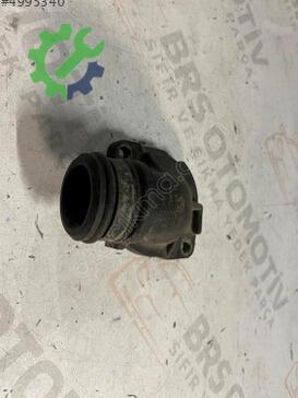 Volkswagen Golf Termostat 037121121A çıkma parça