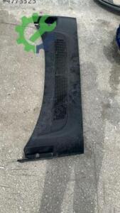 TESLA CAM ÖNÜ IZGARA PLASTİĞİ