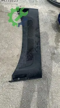 Tesla Model Y Ön Cam Izgarası çıkma parça