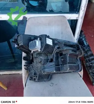 Tesla Model Y Sol Ön Far çıkma parça