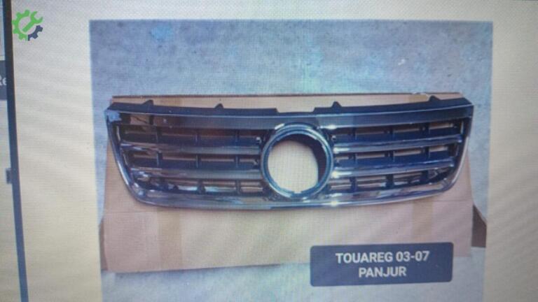 Volkswagen Touareg Ön Panjur çıkma parça