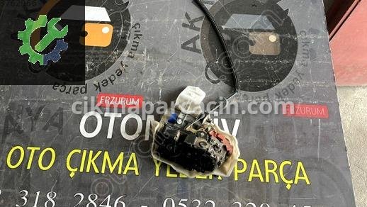 Volkswagen Touareg Sağ Arka Kapı Kilidi çıkma parça