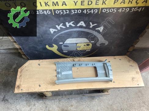 Volkswagen Touran Orta Direk Kaplaması 1T0867243E çıkma parça