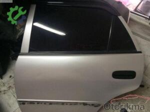 Toyota Corolla Sol Arka Kapı Çıkma