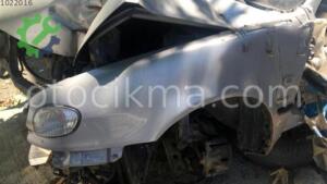 Toyata corolla sol ön çamurluk orjinal çıkma