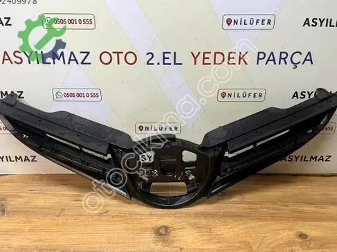 Toyota Auris Ön Panjur çıkma parça