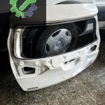 Toyota auris bagaj kapağı