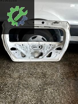 Toyota Auris Bagaj Kapağı çıkma parça