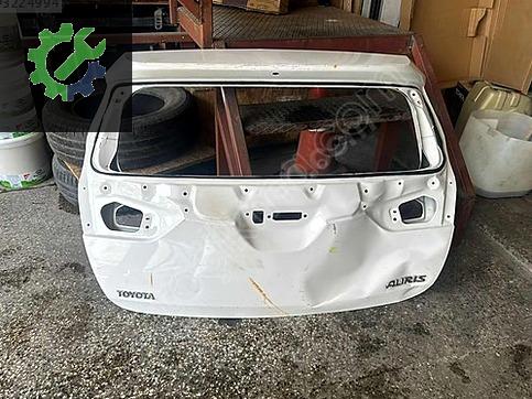 Toyota Auris Bagaj Kapağı çıkma parça