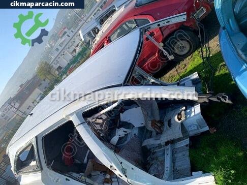 Toyota Auris Kesme Tavan Sacı çıkma parça