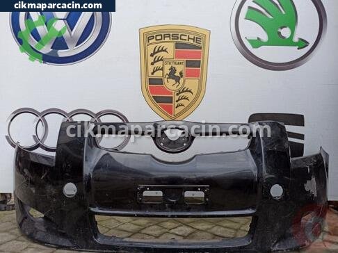 Toyota Auris Ön Tampon çıkma parça