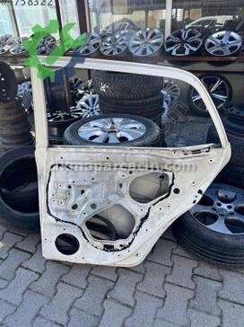 Toyota Auris Sağ Arka Kapı çıkma parça
