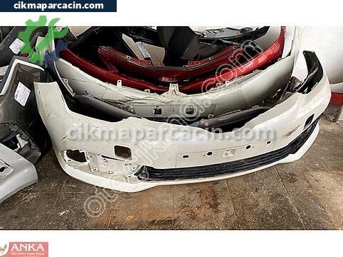 Toyota Auris Ön Tampon çıkma parça