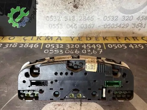 Toyota Avensis Gösterge Paneli çıkma parça