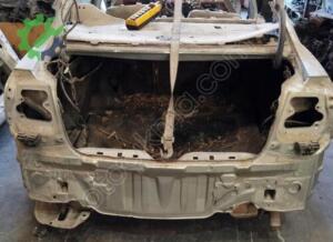 Toyota avensis  2005-06 arka panel