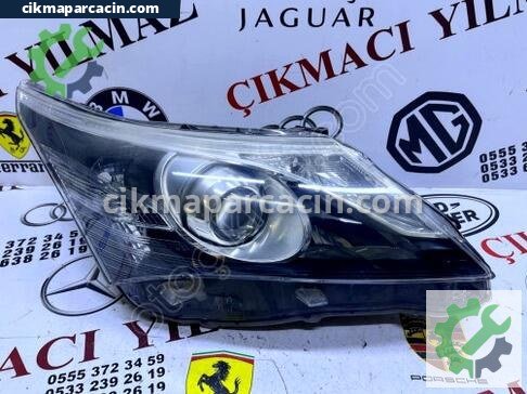 Toyota Avensis Sağ Ön Far çıkma parça