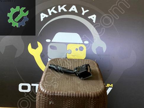 Toyota Avensis Silecek Kolu çıkma parça