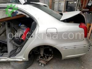 Toyota Avensis sol arka çamurluk orjinal çıkma
