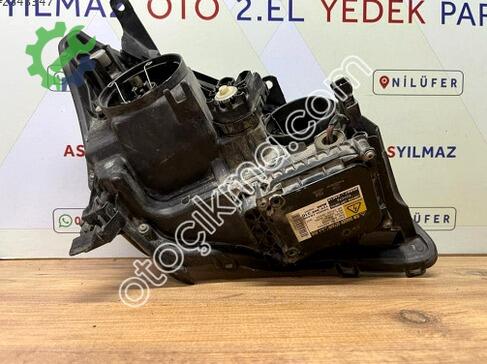 Toyota Avensis Xenon Far 81170-05240 çıkma parça