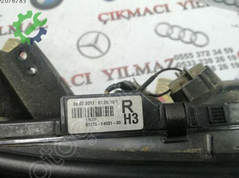 Toyota C-HR Hybrid Sağ Ön Far 81110F4031 çıkma parça