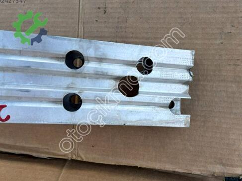 Toyota C-HR Hybrid Ön Tampon Demiri 52131F4020 çıkma parça
