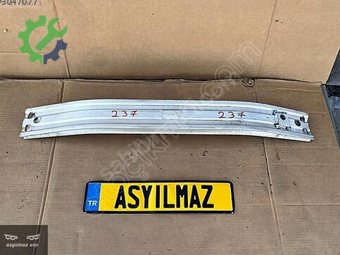Toyota C-HR Hybrid Ön Tampon Demiri çıkma parça
