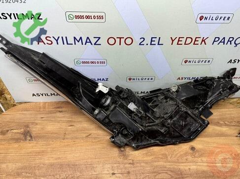Toyota C-HR Hybrid Sol Ön Far çıkma parça