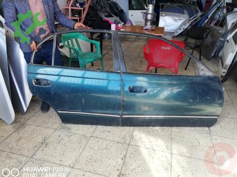 Toyota Carina Sağ Ön Kapı çıkma parça