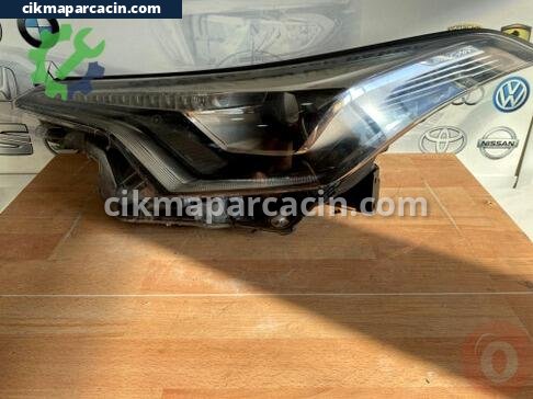 Toyota C-HR Hybrid Sol Ön Far çıkma parça