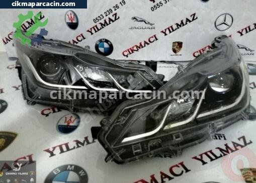 Toyota Corolla Sağ Ön Far çıkma parça