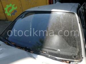 Toyota Corolla 2000-1 Ön cam hatasız orjinal çıkma