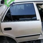 Toyota Corolla 2000-1 Sağ arka kapı hatasız orjinal çıkma